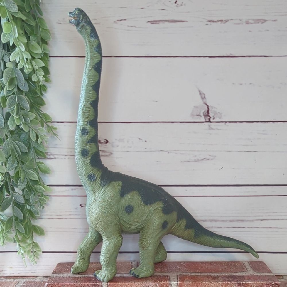 The Carnegie Safari Collection 1988‎ Brachiosaurus Dinosaur Green Model 14" Tall